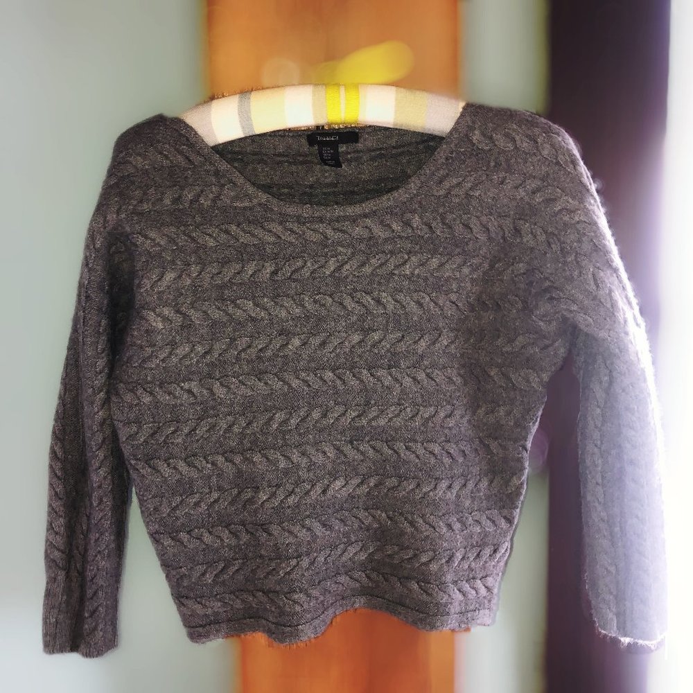 Tahari - Gray Knit Cropped Wool Sweater - Medium